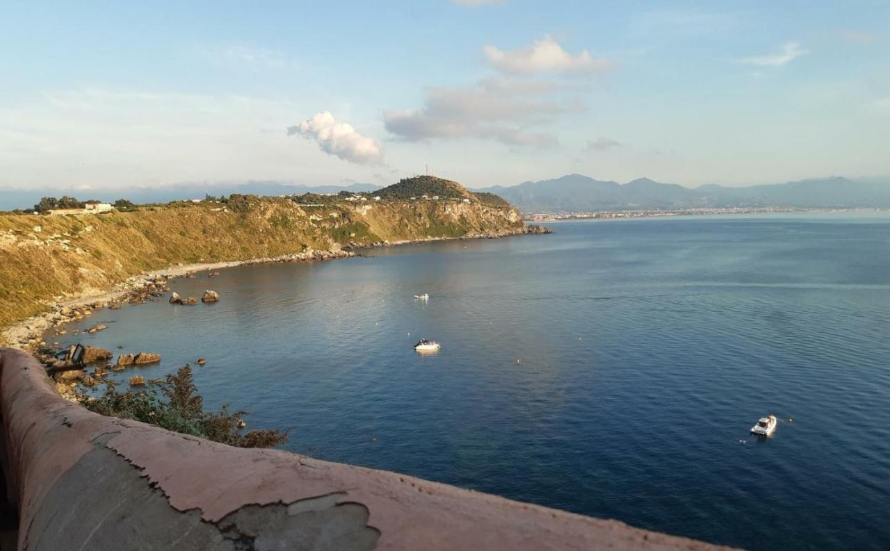 Casa Dei Mori Apartment Milazzo Luaran gambar